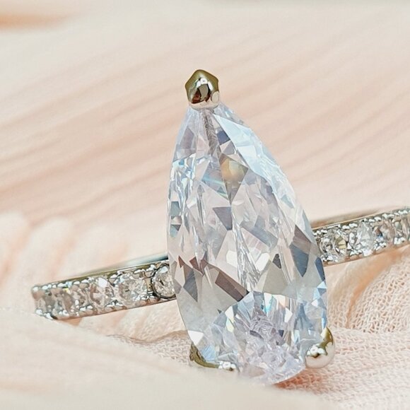 Jewelry - Elegant Shiny Zircon Romantic Luxury Pear Wedding Ring for Women, INDN8333